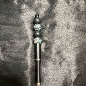 Elegant Black and Blue Beaded Pen
